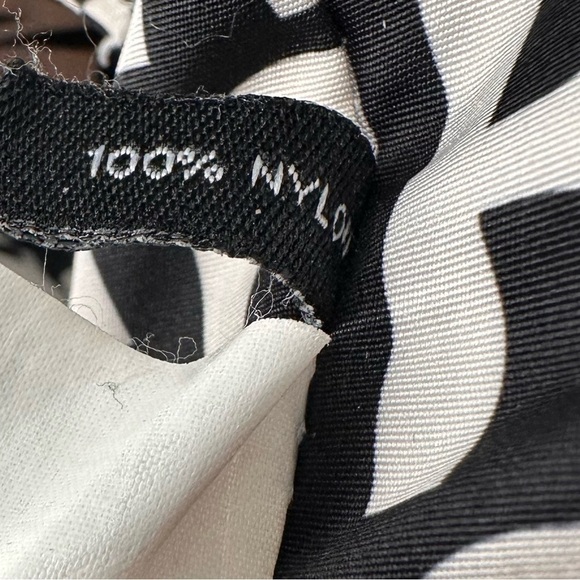 Marc Jacobs Black Quilted Nylon Diaper Tote Bag FLAWS - Picture 4 of 10